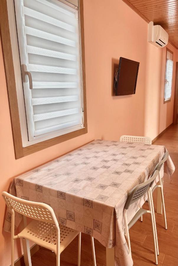 Apartment Lecer 4 Porta ภายนอก รูปภาพ